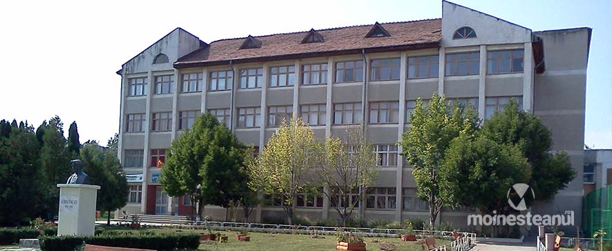 Școala Gimnazială „George Enescu” Moinești